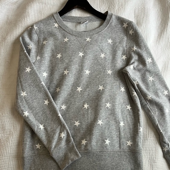 Women’s Amazon Essential Crewneck - Picture 1 of 2